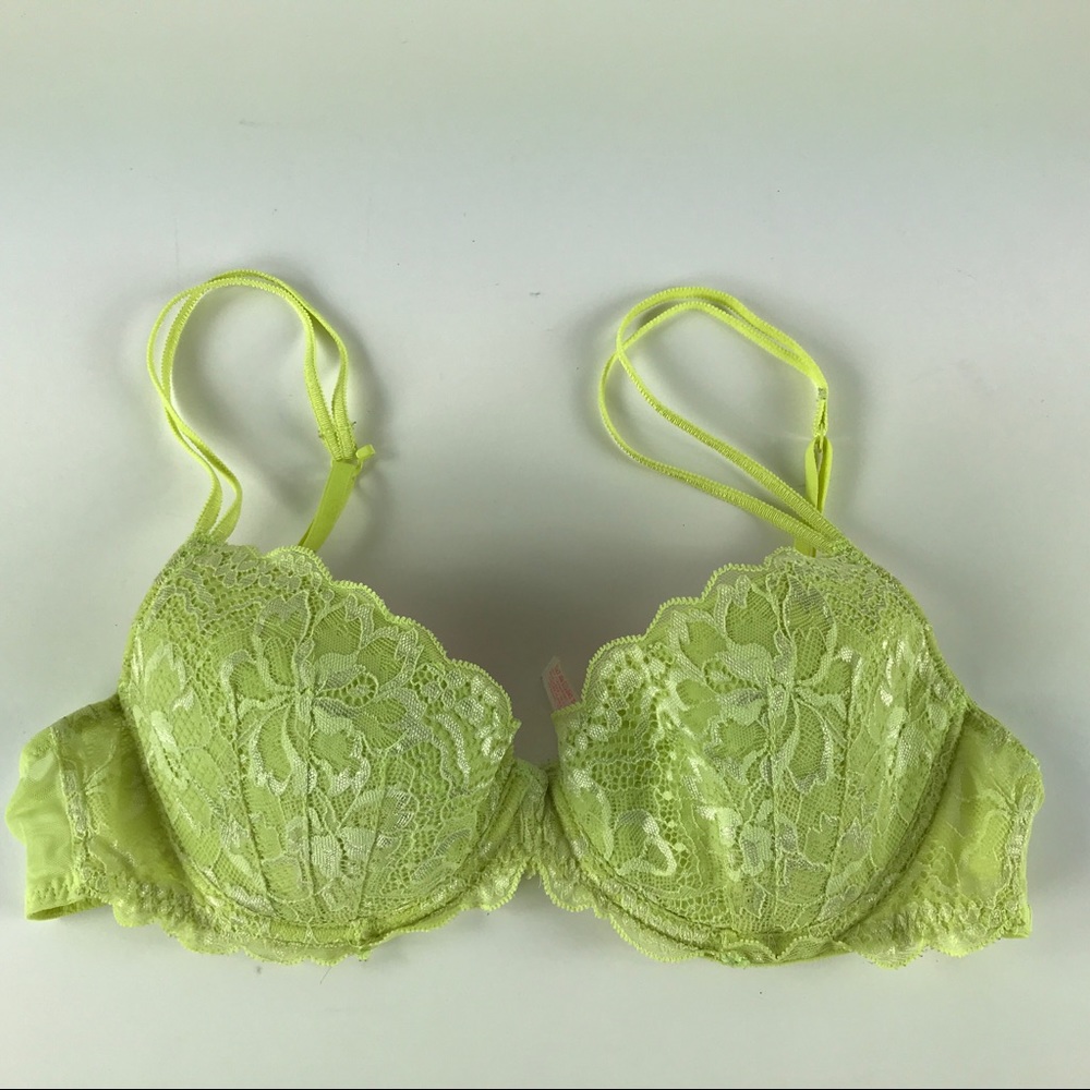 Brassiere! Pink by Victoria’s Secret